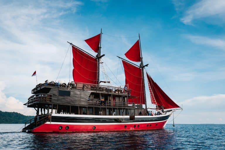 La Galigo Liveaboard