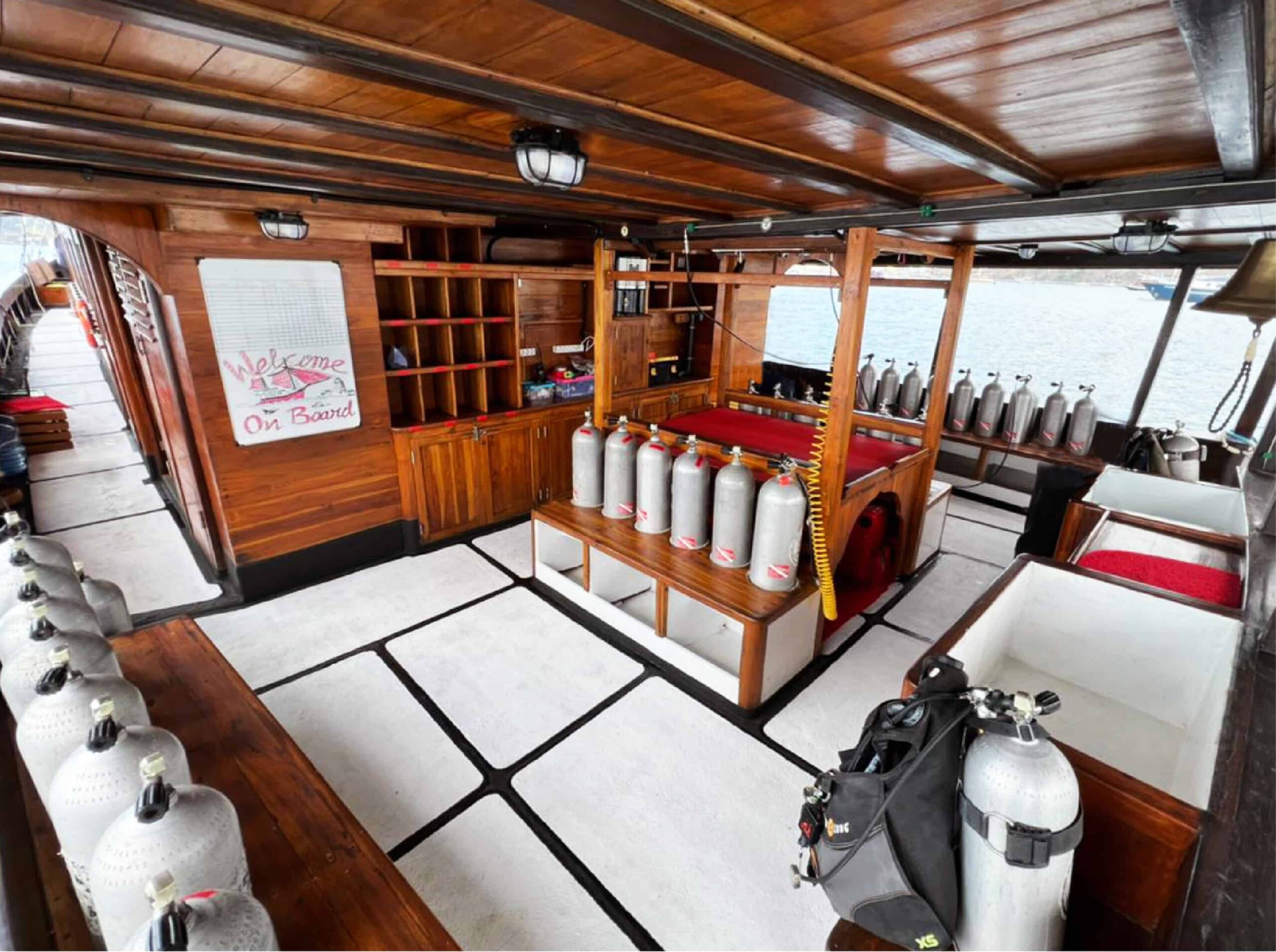 Essential Diving Gear - La Galigo Liveaboard