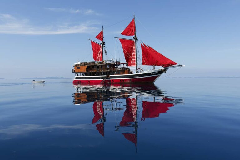 Liveaboard in Raja Ampat - La Galigo Liveaboard