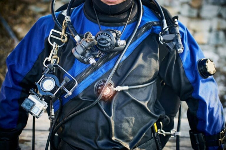 What is Drysuit Diving - La Galigo Liveaboard