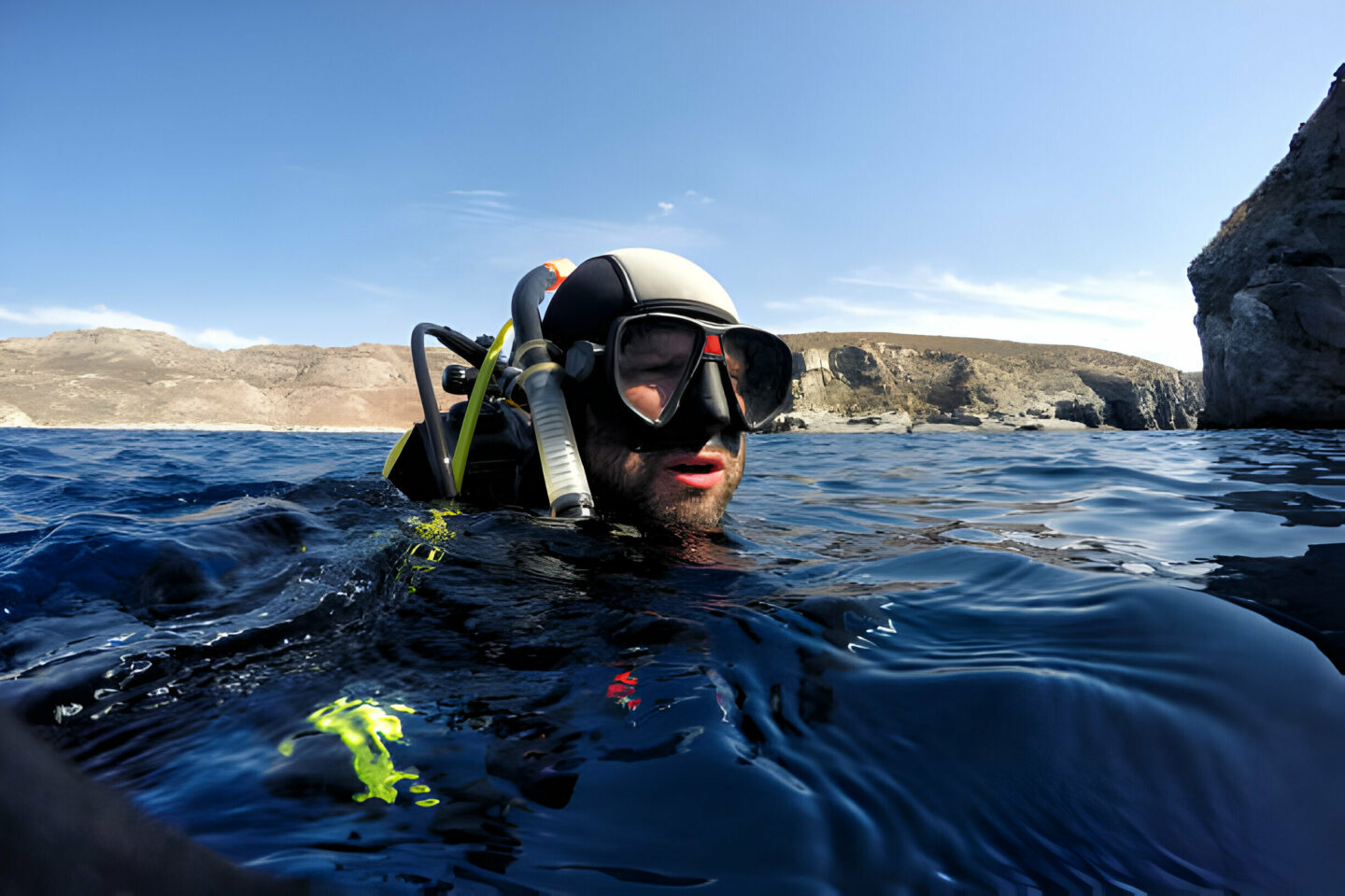 What Causes Post-Dive Headaches? 9 What Causes Post-Dive Headaches? - La Galigo Liveaboard