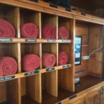 Post dive towel shelf