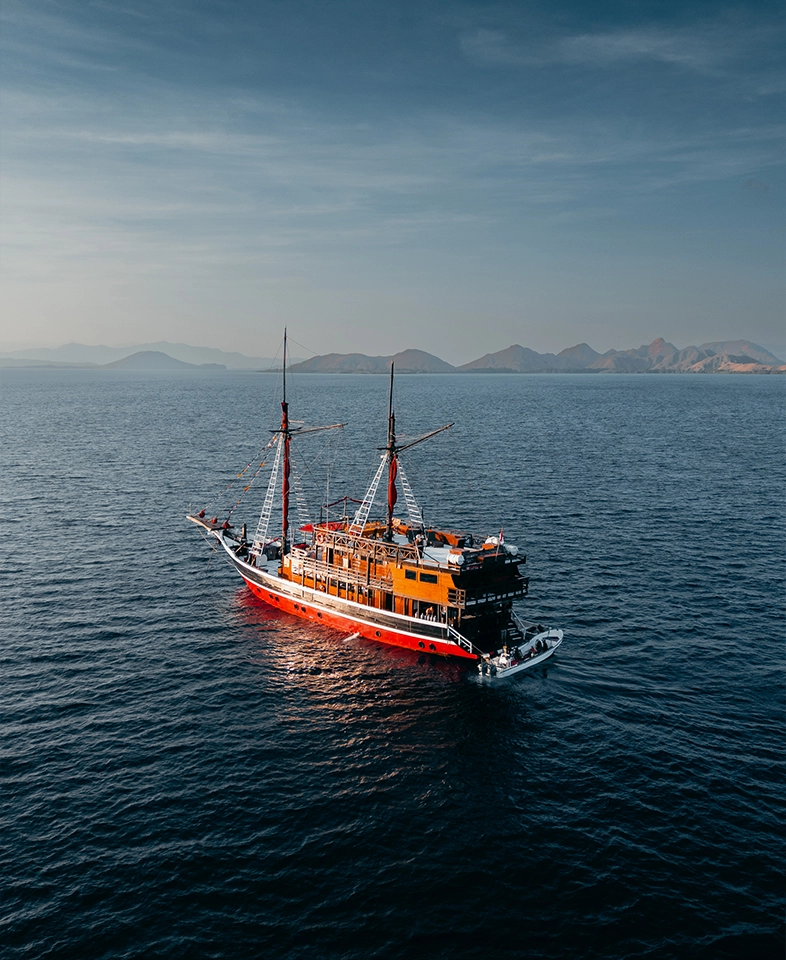 beautiful boat picture