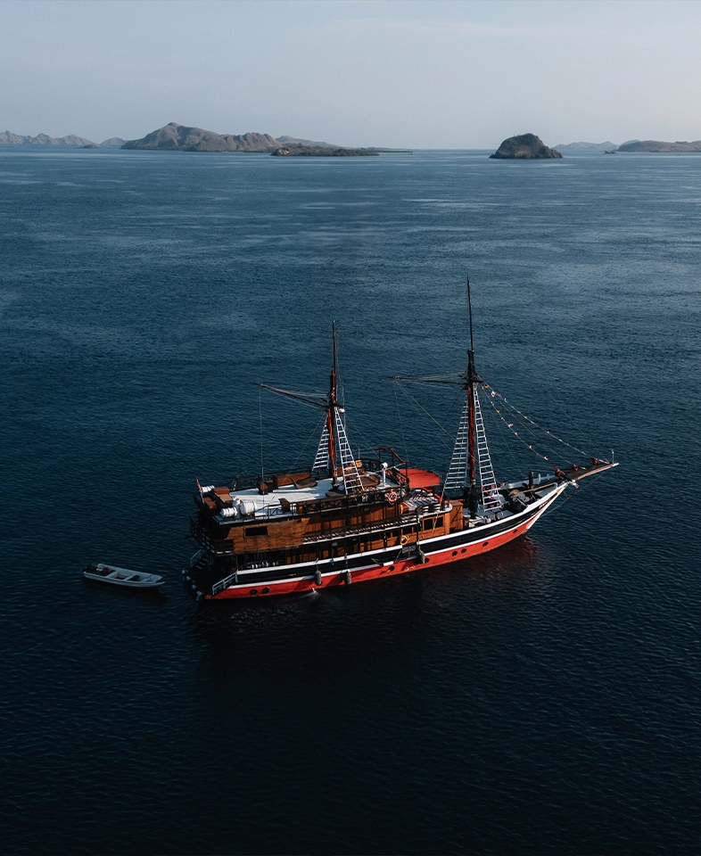 beautiful phinisi boat