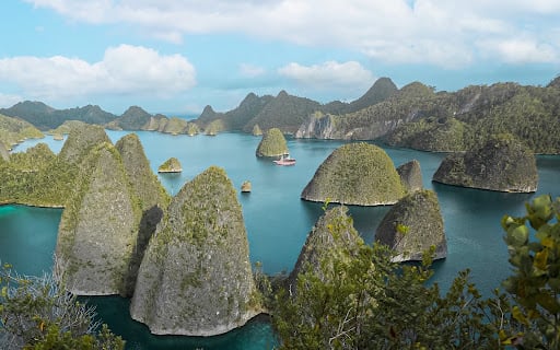 raja ampat undercover
